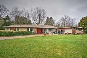 South Haven Home about 1 Mi to Lake Michigan!